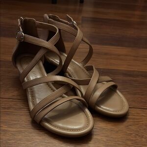 Elegant Tan Strappy Sandals
